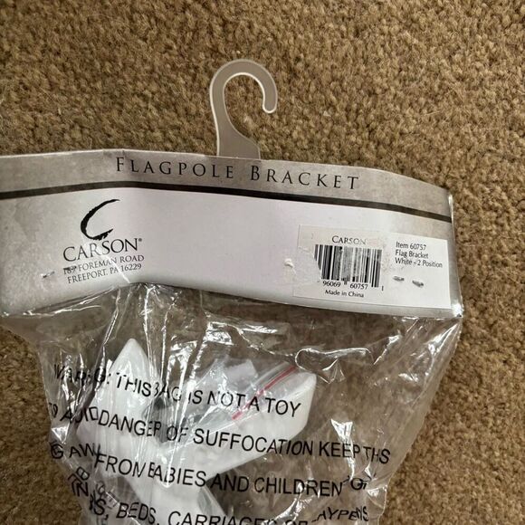 Flag Trends By Carson White Flagpole Metal Bracket *New* - Picture 5 of 5